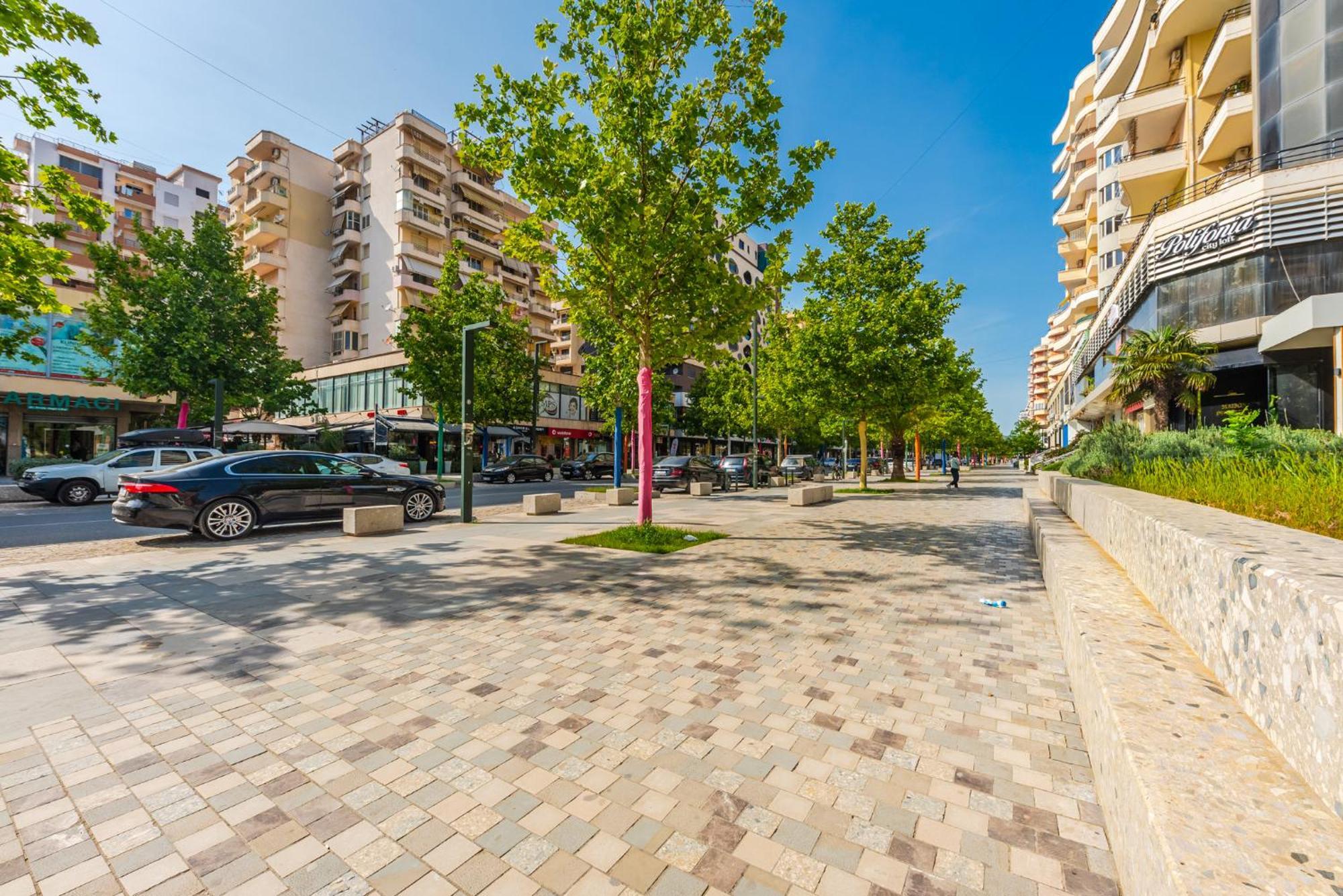 Vlorë City Center Apartments By Kondo Stays מראה חיצוני תמונה
