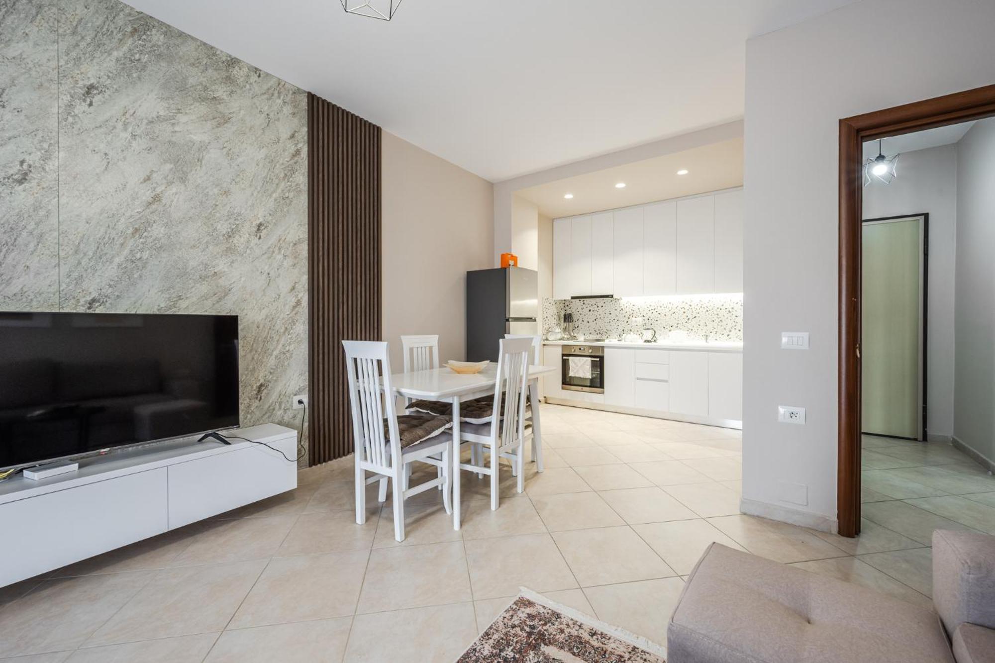 Vlorë City Center Apartments By Kondo Stays מראה חיצוני תמונה