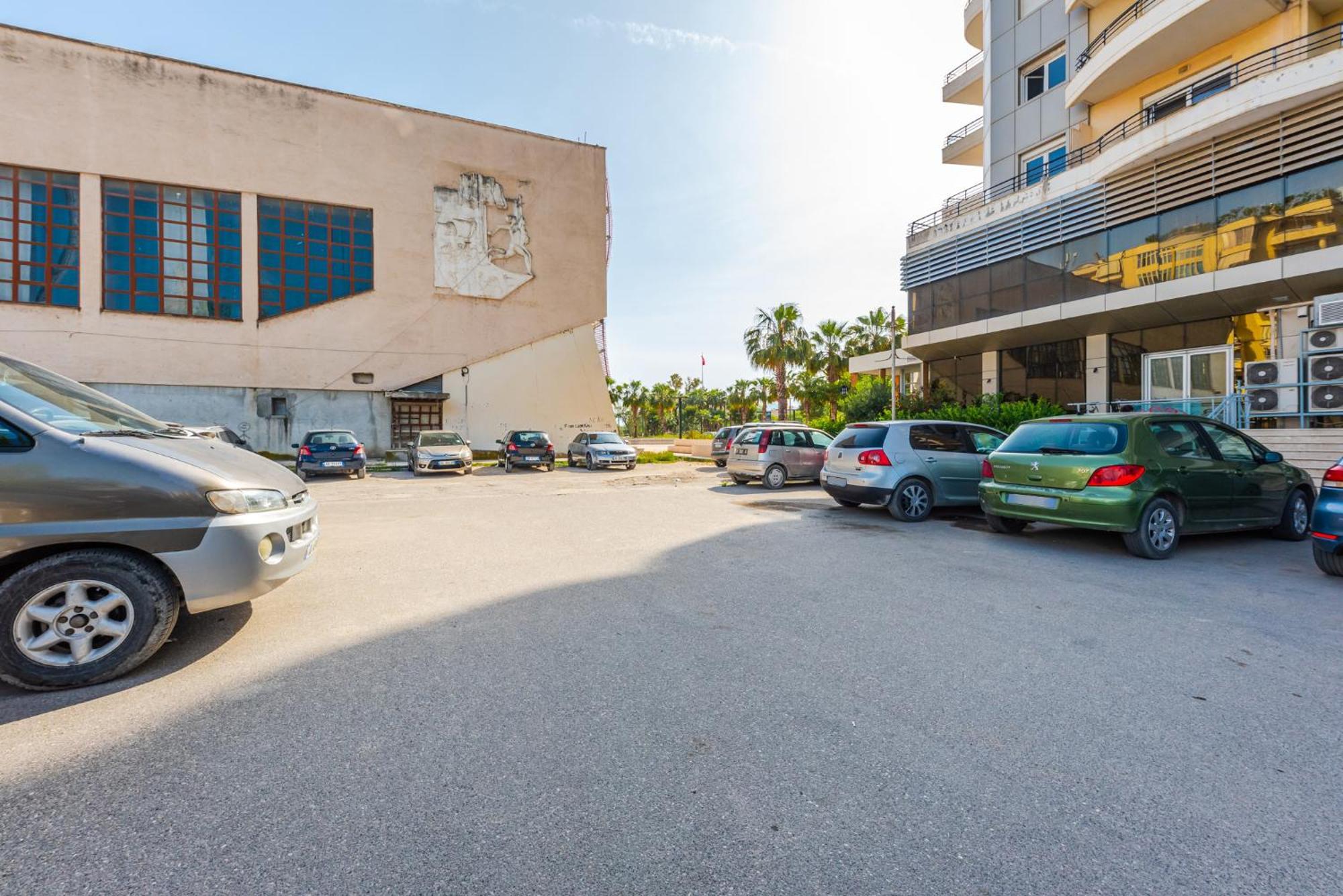 Vlorë City Center Apartments By Kondo Stays מראה חיצוני תמונה