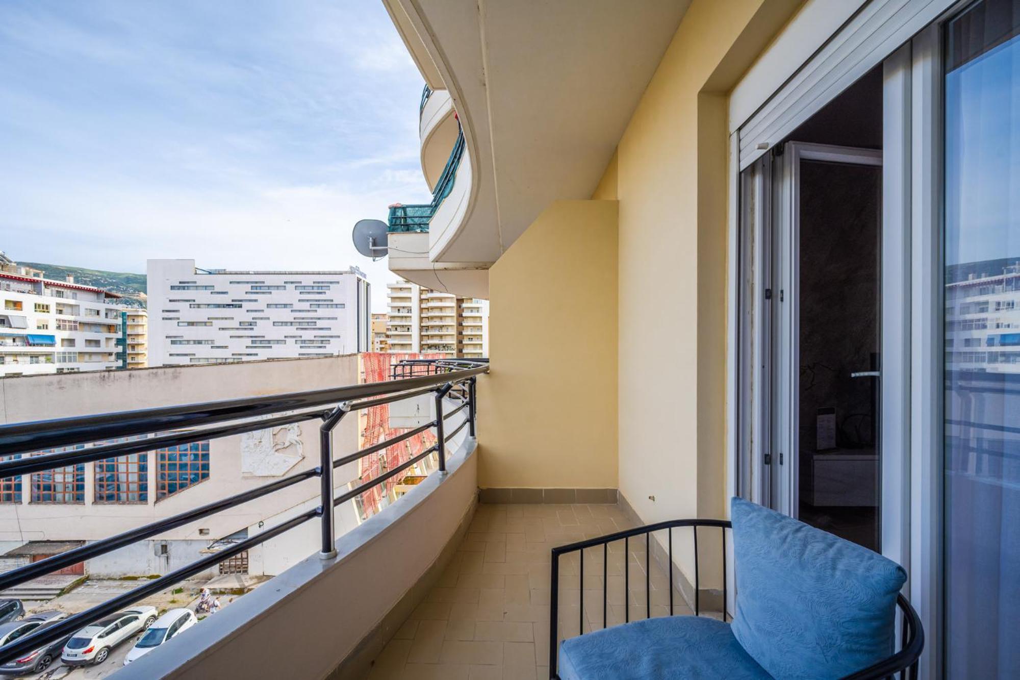 Vlorë City Center Apartments By Kondo Stays מראה חיצוני תמונה