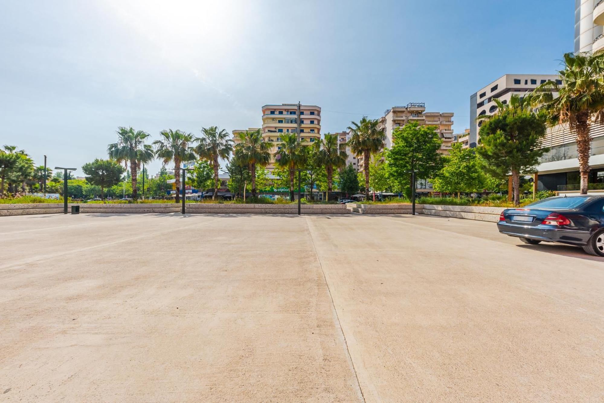 Vlorë City Center Apartments By Kondo Stays מראה חיצוני תמונה