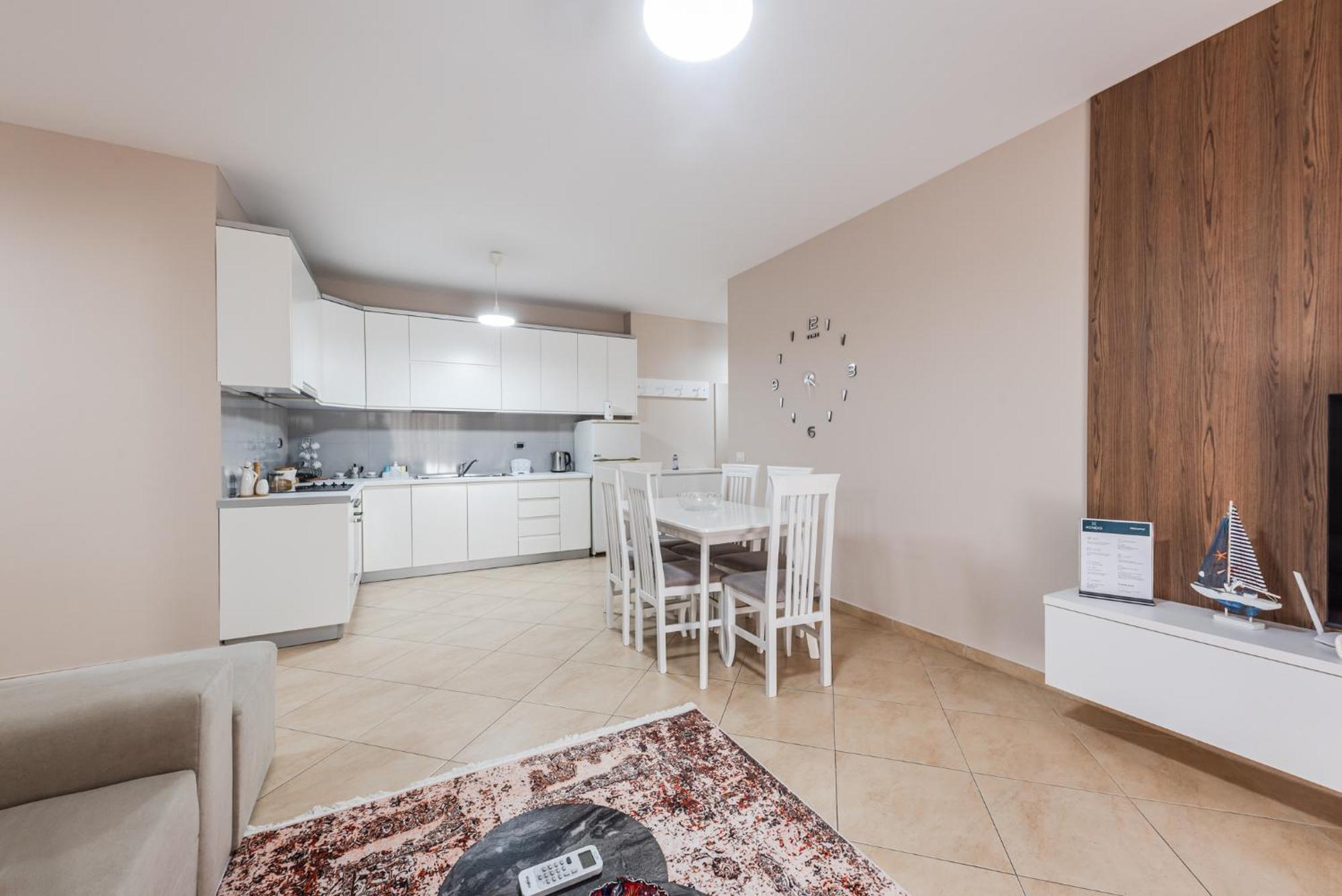 Vlorë City Center Apartments By Kondo Stays מראה חיצוני תמונה